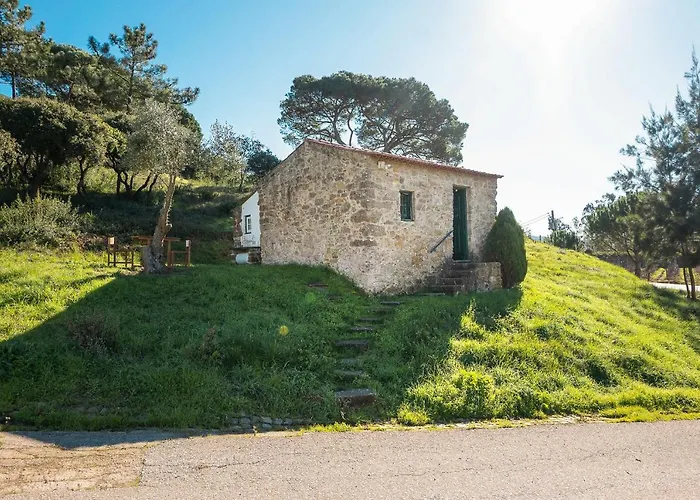 Casa Rústica, Perto Do Castelo De